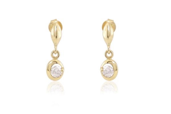 Arany fülbevaló stekkeres elegáns csüngő fehér kővel